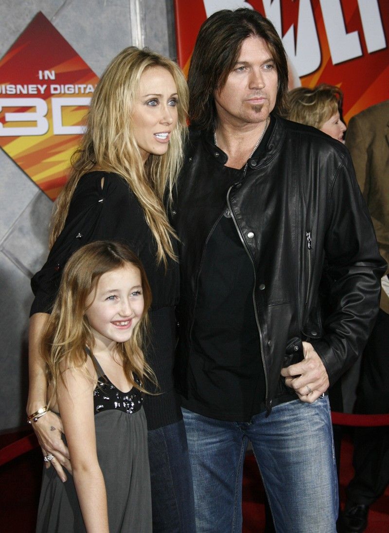 Country music singer and actor Bill Ray Cyrus and wife Leticia quotTishquot Cyrus pose with their daughter Noah