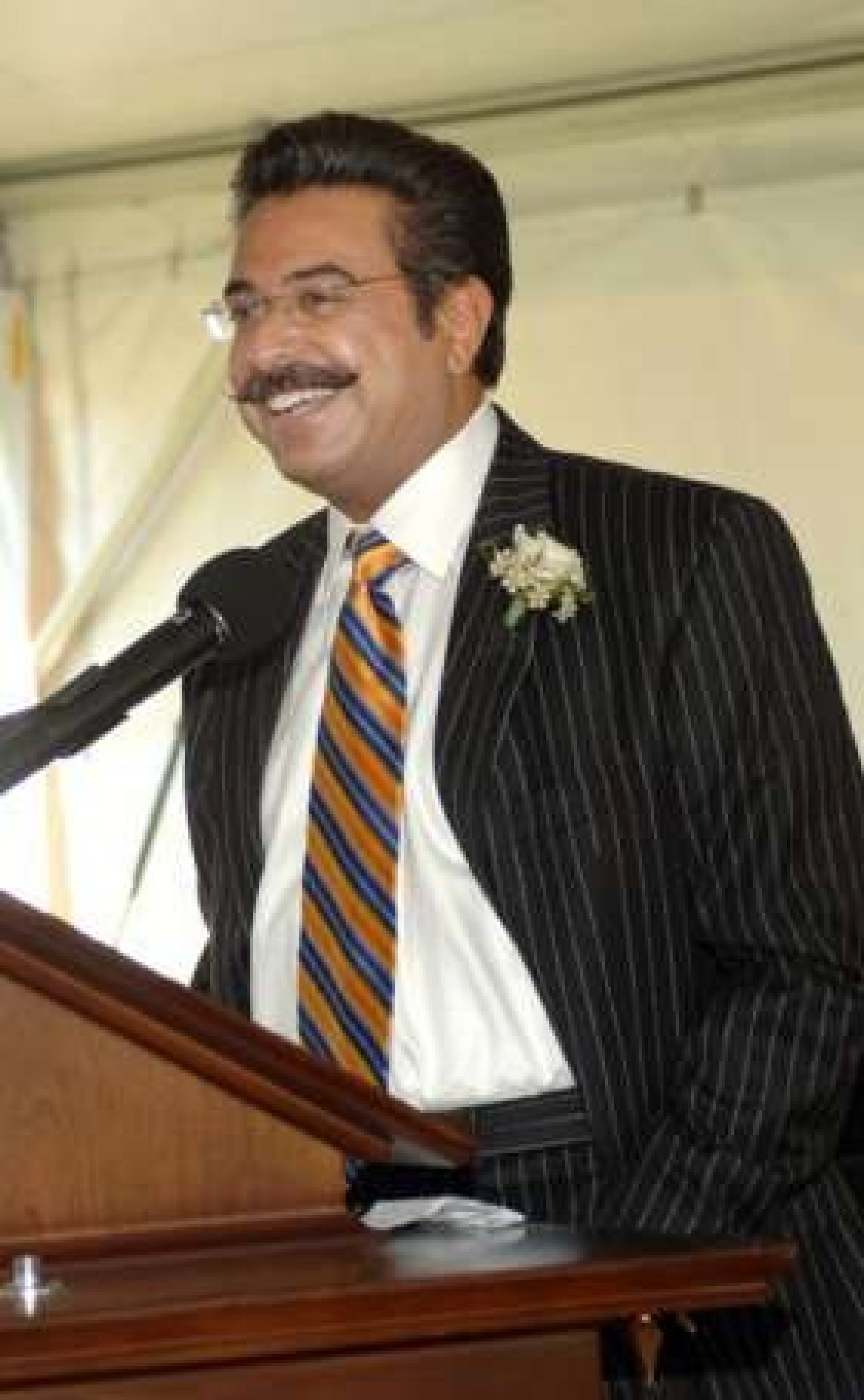 Jacksonville Jaguars owner Shahid Khan knows London is calling