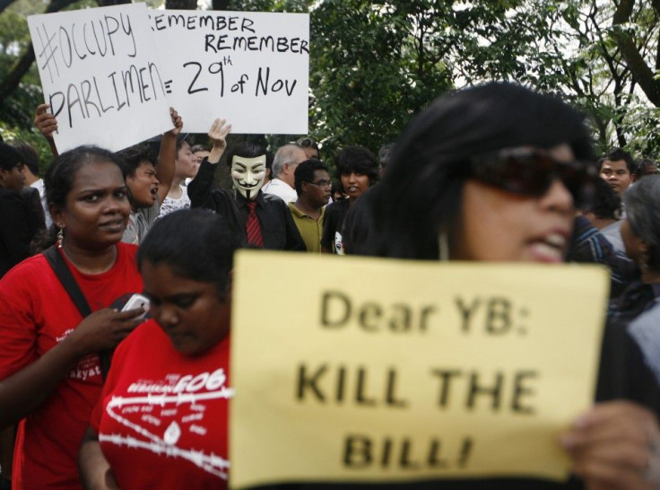 Malaysia&#039;s lawyers and members from NGOs participate in a march to protest against the Peaceful Assembly Bill in Kuala Lumpur