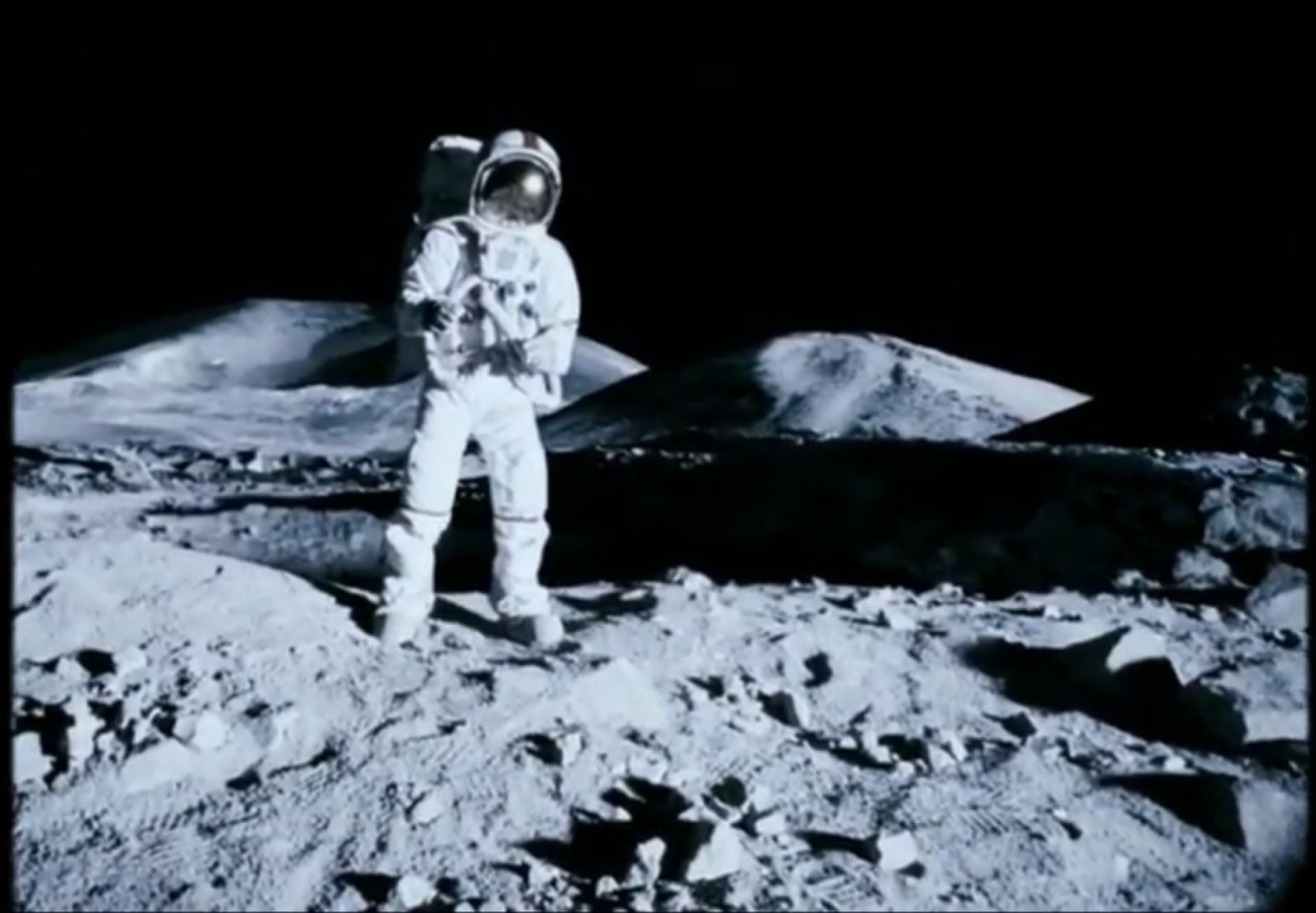 Apollo 18 Teaser Trailer, Trailer Photos and Official Posters.