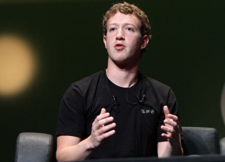 Facebook Beats Apple as ‘Worst Dress’ in Silicon Valley, Zuckerberg MVP