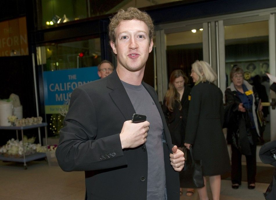 Facebook Beats Apple as Worst Dress in Silicon Valley, Zuckerberg MVP