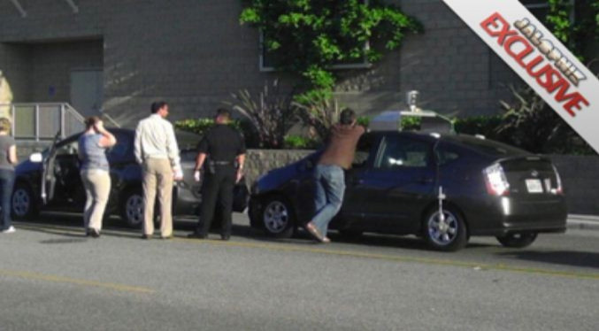 Robots Drive Safer Than Humans, Google Keeps Perfect Driving Record