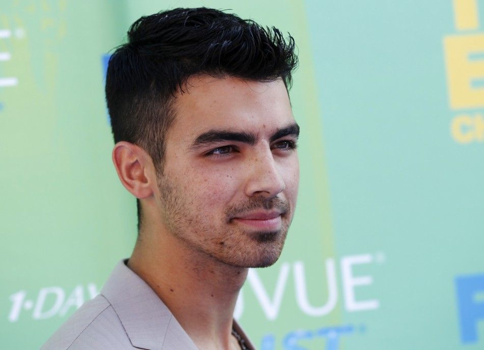 Singer Joe Jonas arrives at the Teen Choice Awards in Los Angeles