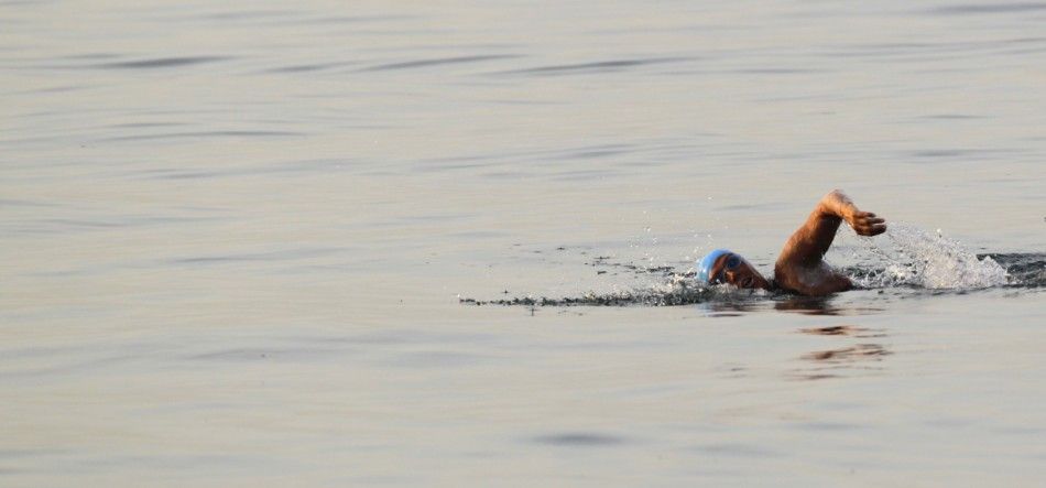 U.S. swimmer Diana Nyad begins her attempt to swim to Florida from Havana.