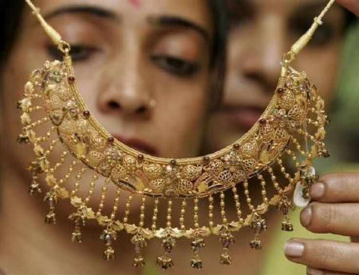 Gold hits record high, above 26,000 rupees