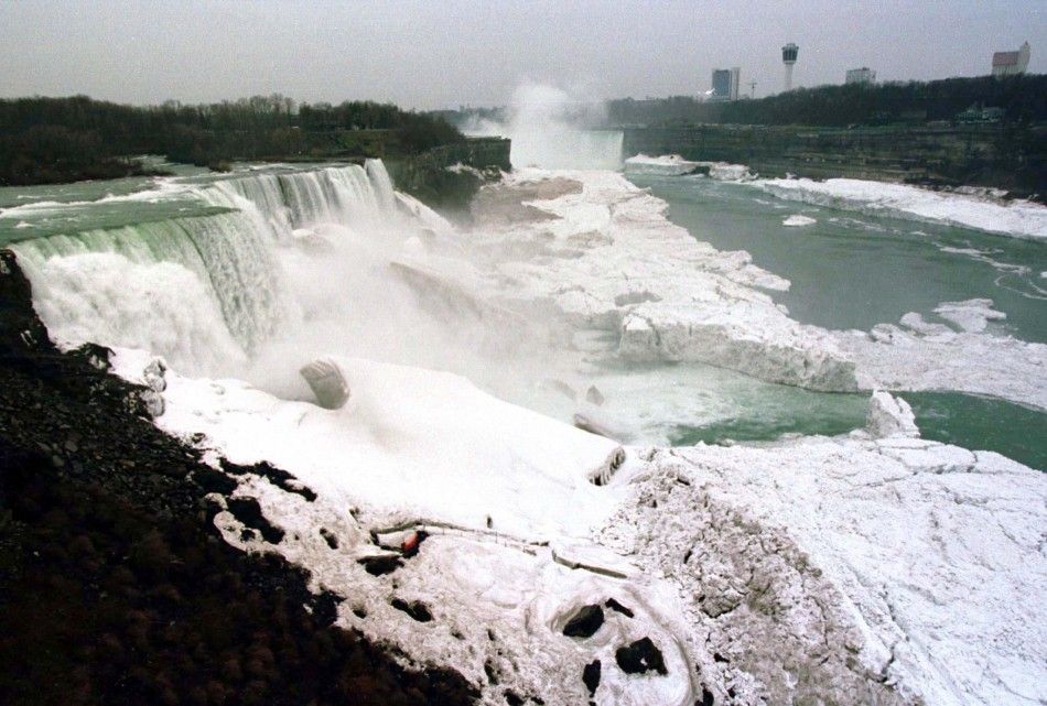 Niagara Falls Death Japanese Woman Presumed Drowned