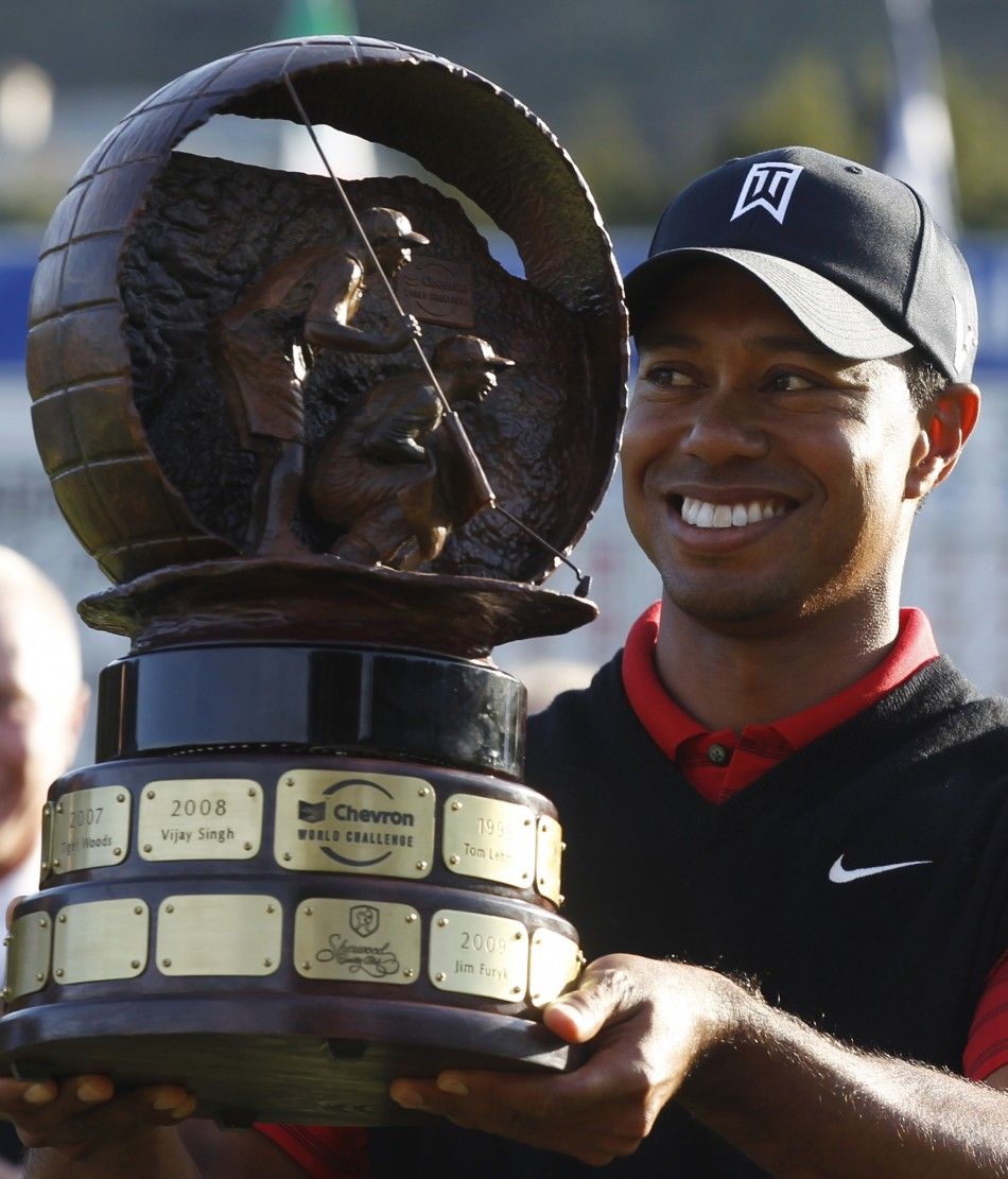 Tiger Woods Wins 2011 Cevron, First Tournament Victory Since Sex Scandal PHOTOS