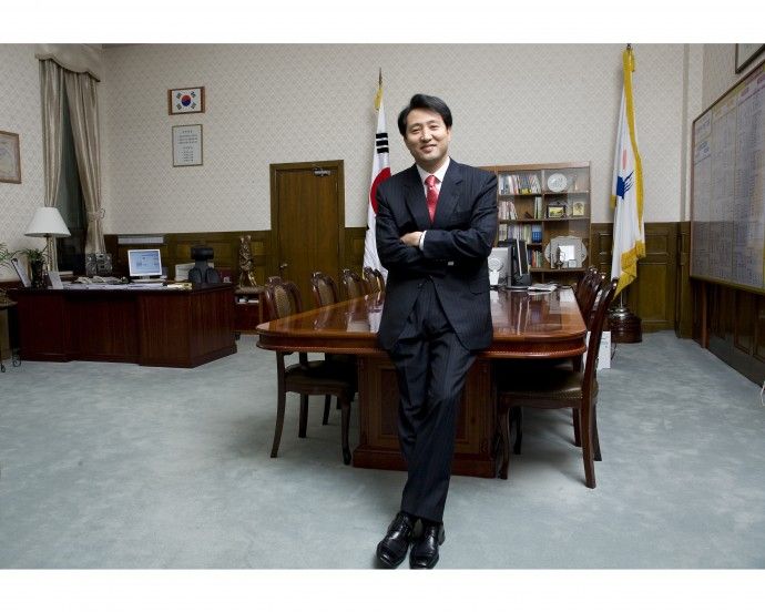 Seoul Mayor Oh Se Hoon Sets Sight High On Citys Future Ibtimes