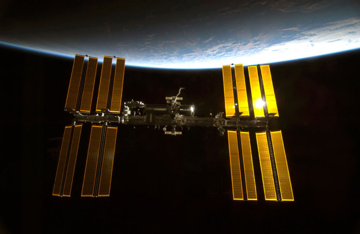 space-station-view-100213-02