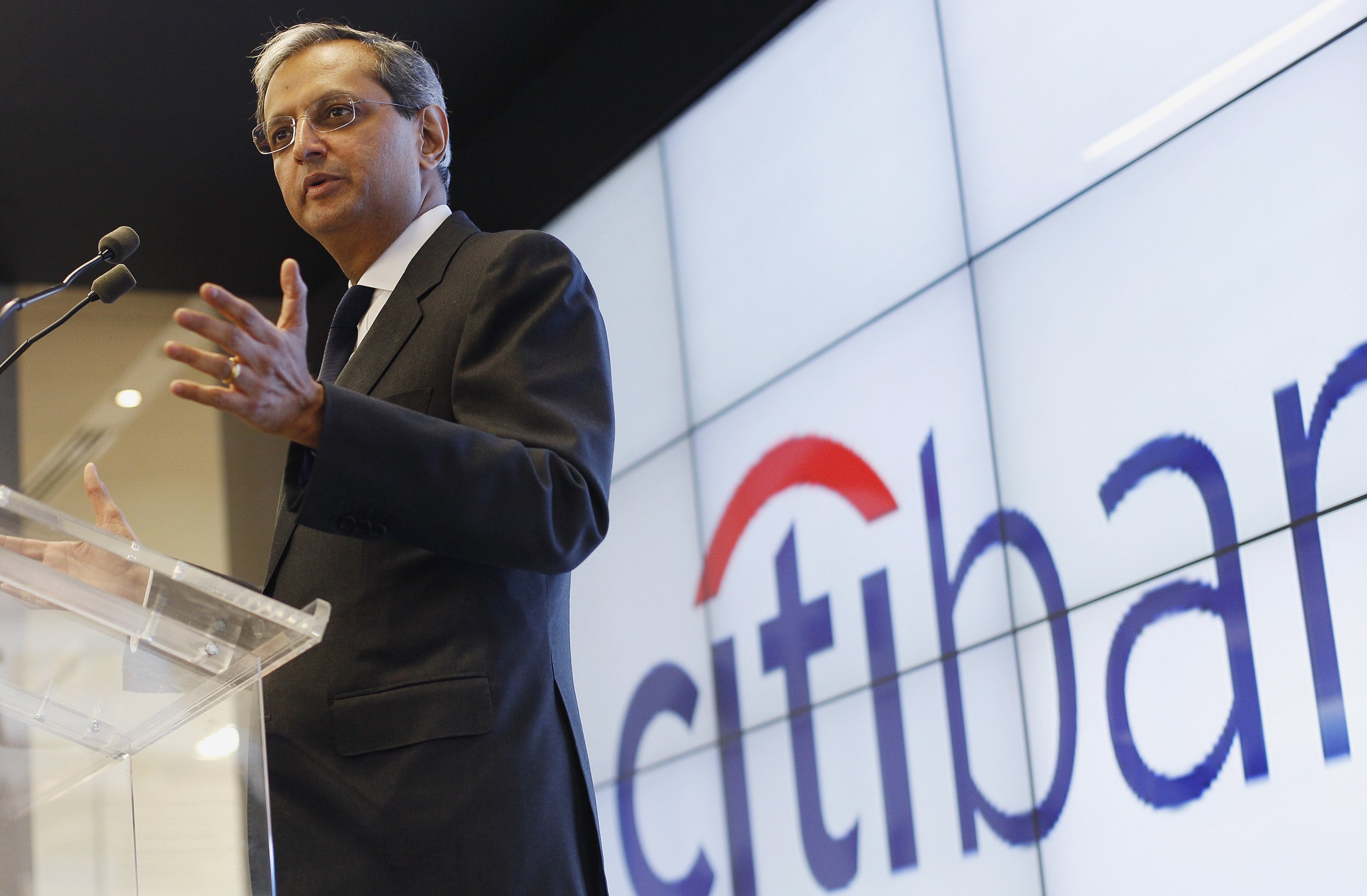 Vikram Pandit Out As Citi CEO; Michael Corbat New Chief | IBTimes