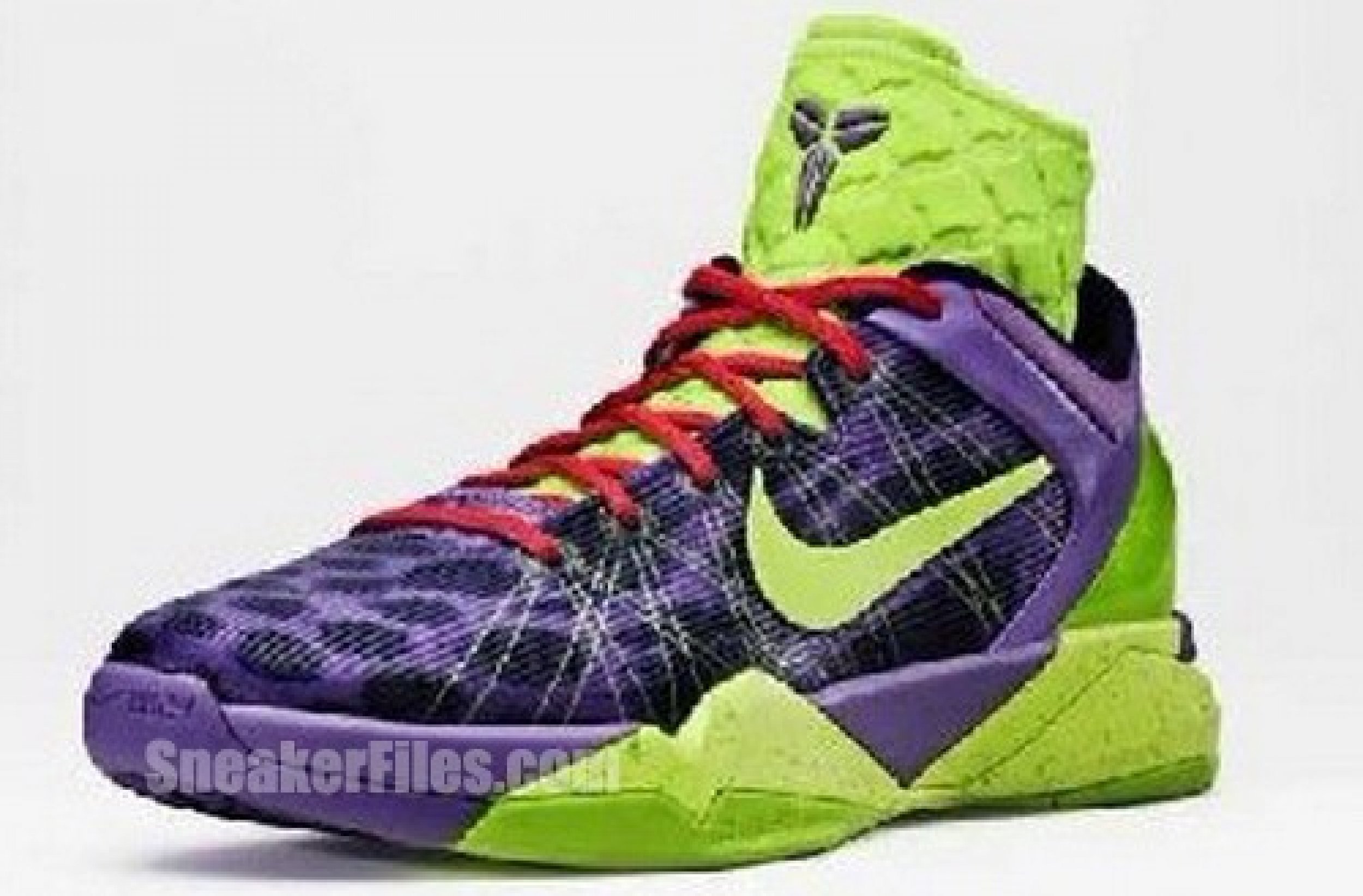 Kobes Grinch shoes