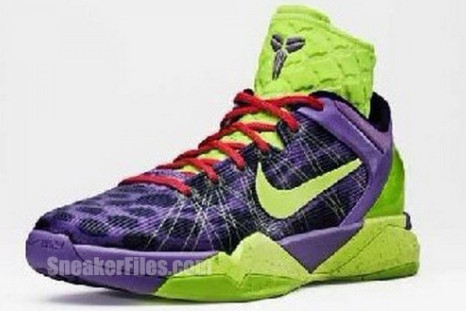 Kobe's Grinch shoes