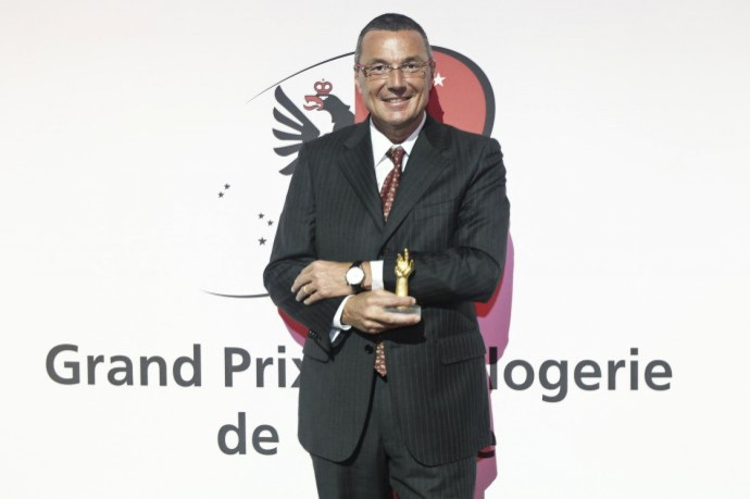 Tag Heuer’s Carrera 1887 awarded “La Petite Aiguille” best watch of the year.