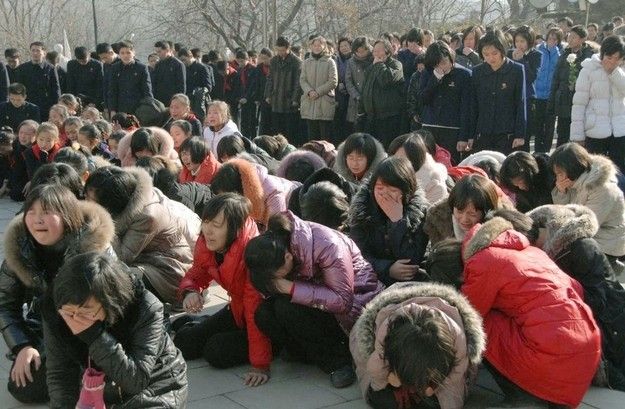 North Korean Citizens Mourn Kim Jong Il