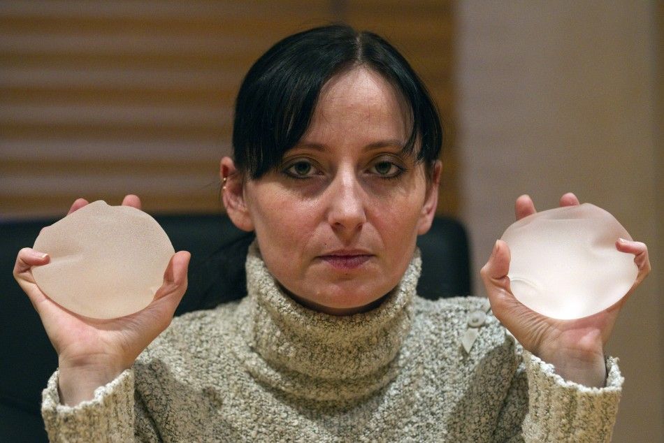 French Breast Implant Fears Spread Around World Ibtimes 