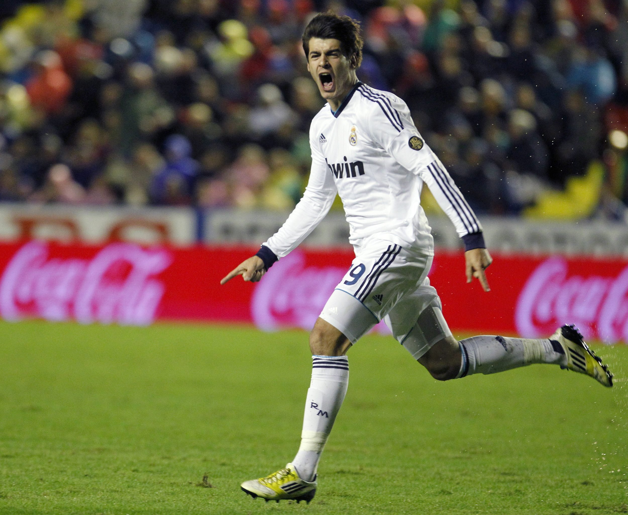 cowboy transportabel ægteskab VIDEO] Real Madrid 2-1 Levante Highlights: Morata Wins, Ronaldo Injured