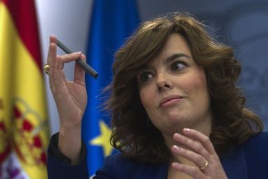 Spain&#039;s Deputy Prime Minister Saenz de Santamaria gestures during a news conference after a cabinet meeting at Madrid&#039;s Moncloa Palace