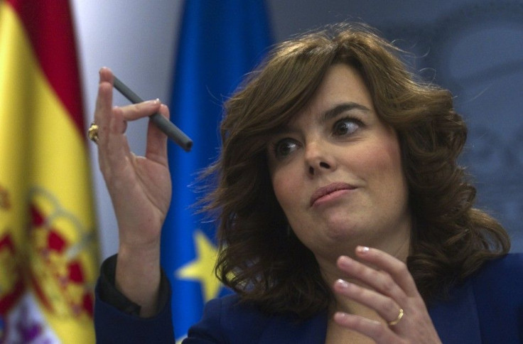 Spain&#039;s Deputy Prime Minister Saenz de Santamaria gestures during a news conference after a cabinet meeting at Madrid&#039;s Moncloa Palace