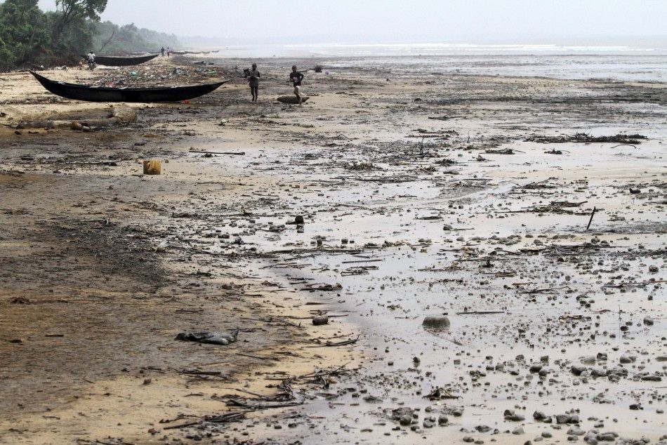 shell-nigeria-accused-over-oil-spill-clean-up-world-news-asiaone