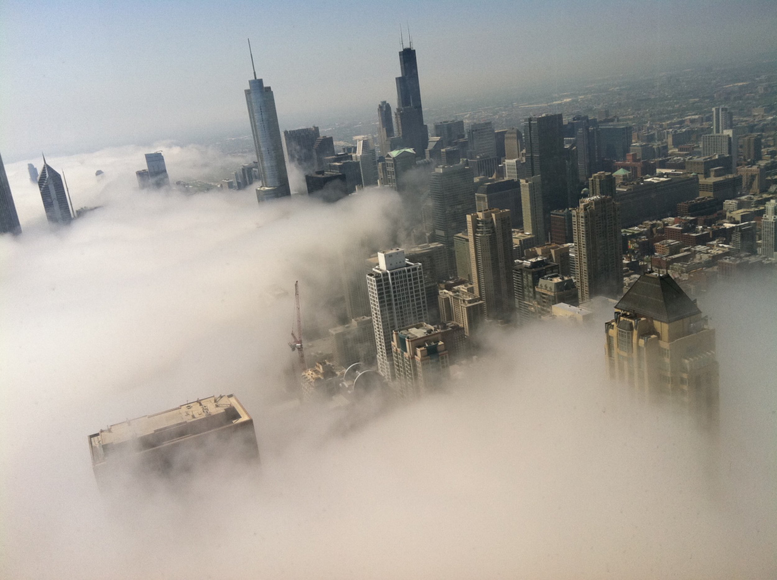 Chicago+Residents+Baffled+as+Mysterious+Blue+Fog+Descends+on+City