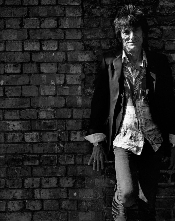 Luxury brand Armin Strom and artist Ronnie Wood embark on Art Project.