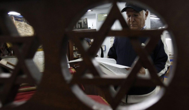 Tunisian Jew reads from the Torah in a synagogue in Tunis