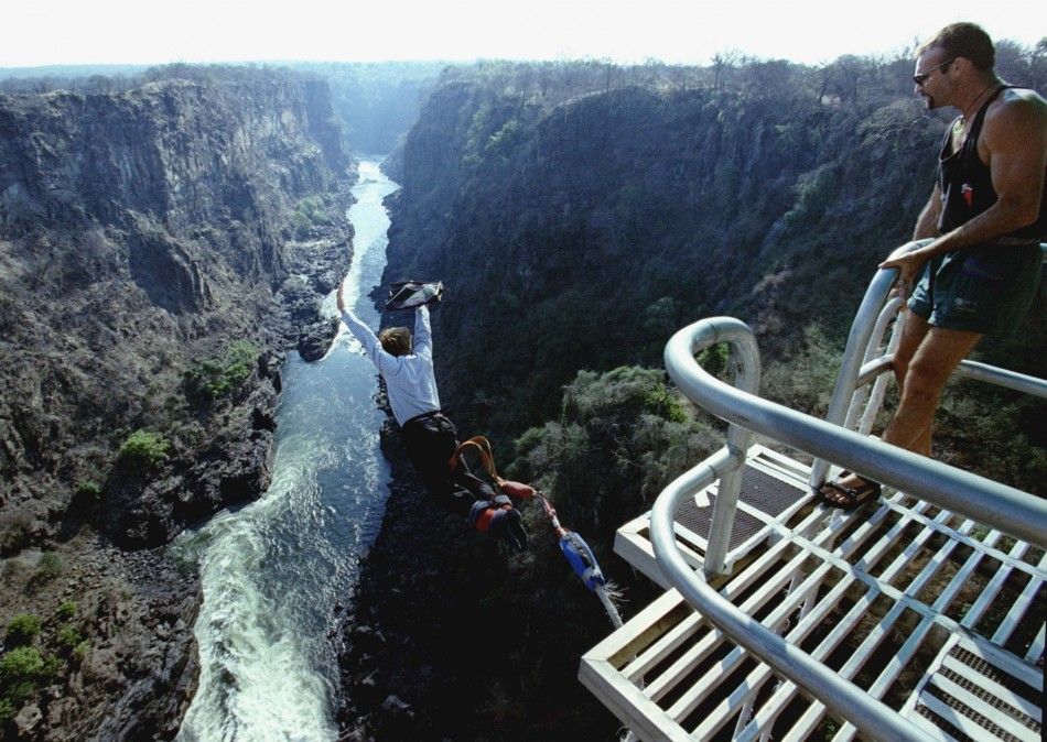 Video Bungee Jumping Tourist Survives Plunge At Victoria Falls Tour Operator Releases Statement