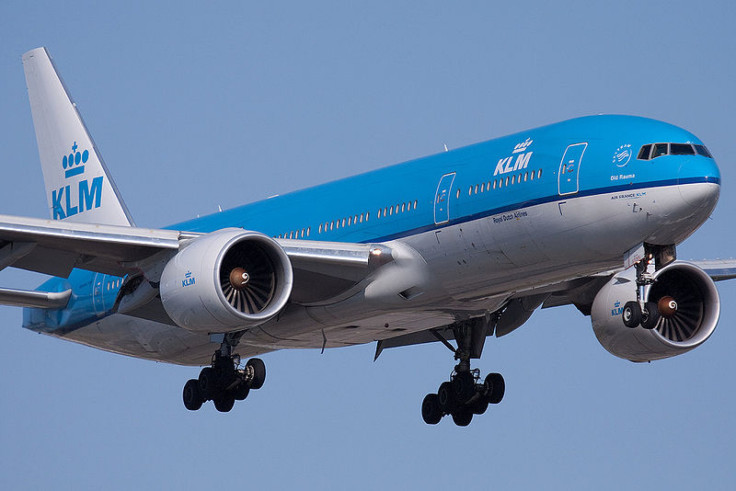 KLM_Boeing_777-200ER_YUL_2009