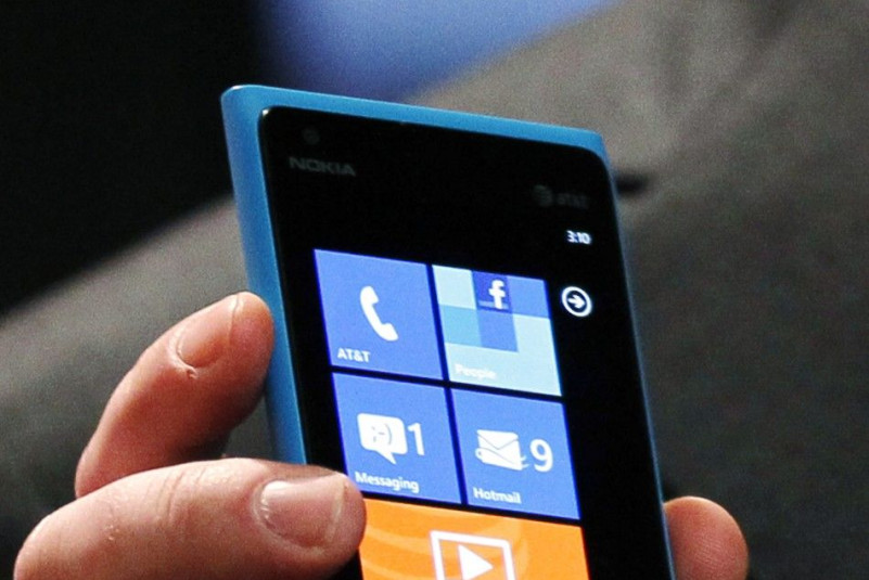 Lumia 900 (AT&T) Releases At $100 On April 8; Is Nokia’s Biggest Bet Worth Your Wallet?