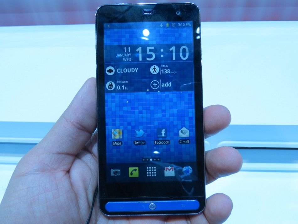 Fujitsu Shows off Waterproof Smartphones and Tablet at CES 2012 PHOTOS