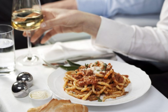 Luxury airline Alitalia bags 'Best Airline Cuisine' award.