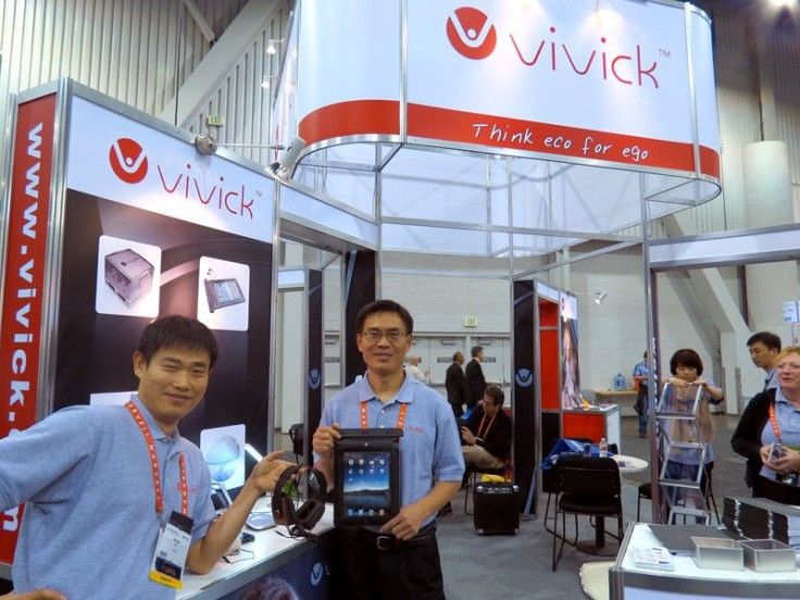 Vivick Studio&#039;s Vice President Andy Hu (left) and Company Spokesman Richard Lee (right)