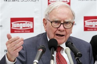 Berkshire Hathaway Chairman Warren Buffett speaks at a news conference after the opening ceremony of Tungaloy Corp&#039;s new plant in Iwaki