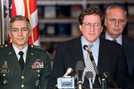 U.S. peace envoy Richard Holbrooke, accompanied by General Wesley Clark (L), announces the ceasefire agreement for Bosnia at the US embassy in Zagreb in this October 5, 1995 file photo. Holbrooke, who was President Barack Obama's special envoy to Afghanis