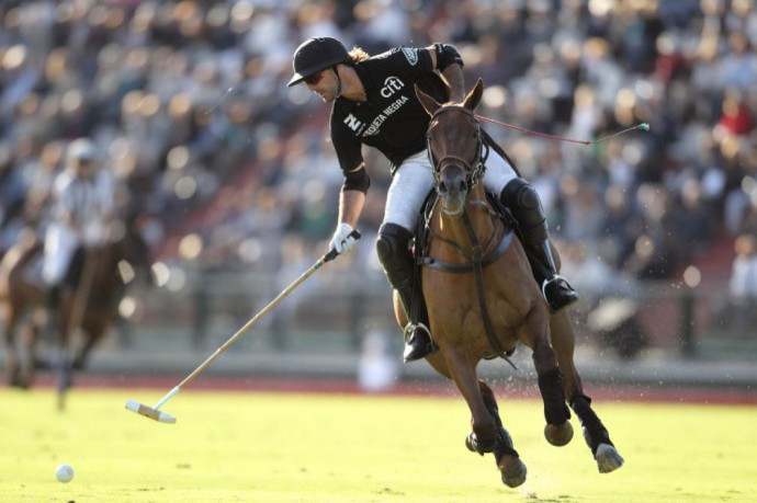 Hublot ambassador Facundo Pieres’ team wins 'Triple Crown 2010'
