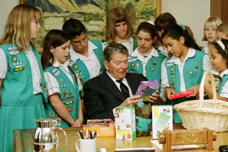 Girl Scouts with former president Ronald Reagan