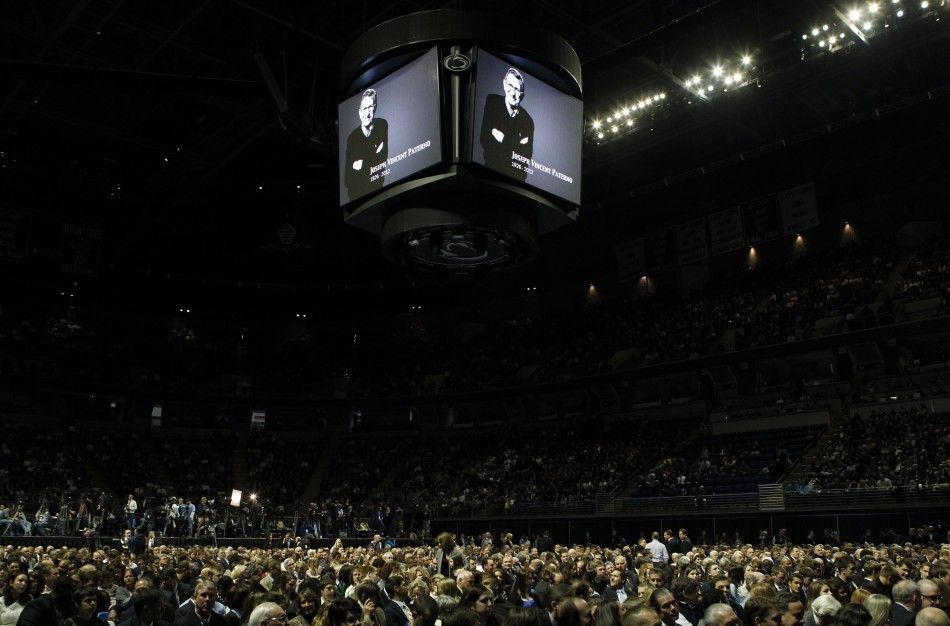 Joe Paterno Memorial 12,000 Crowd Attend Service PHOTOS