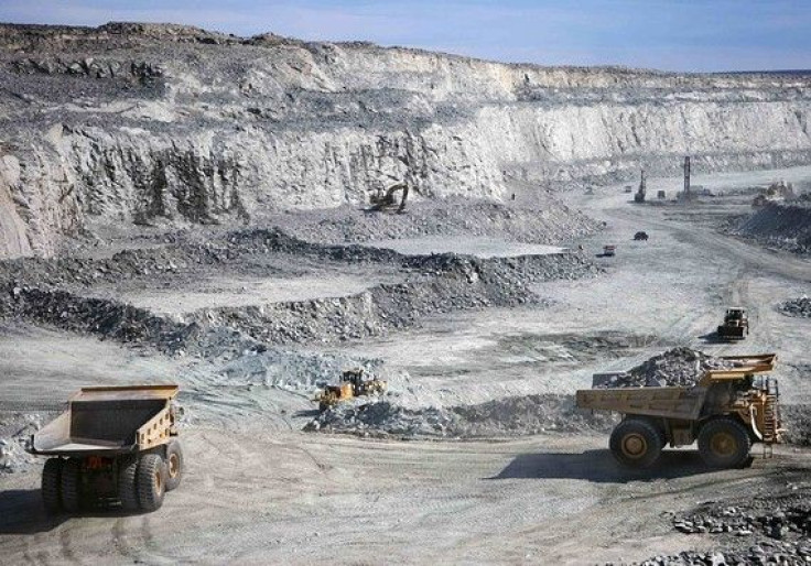 Open pit gold mining
