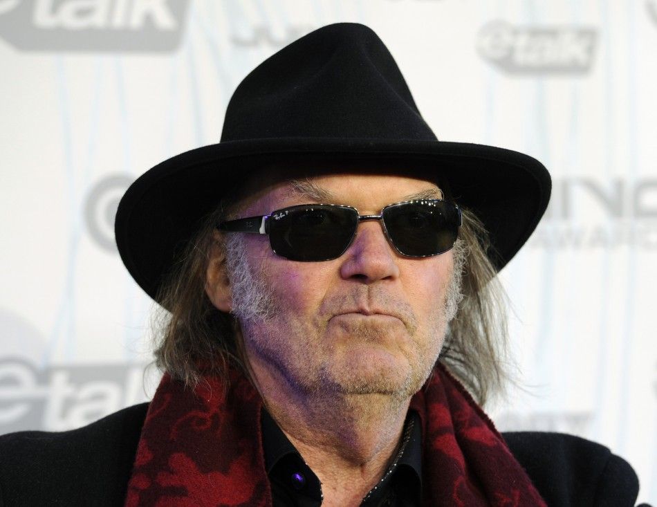 Neil Young Says Internet Piracy Is The 'New Radio,' Campaigns For A New ...