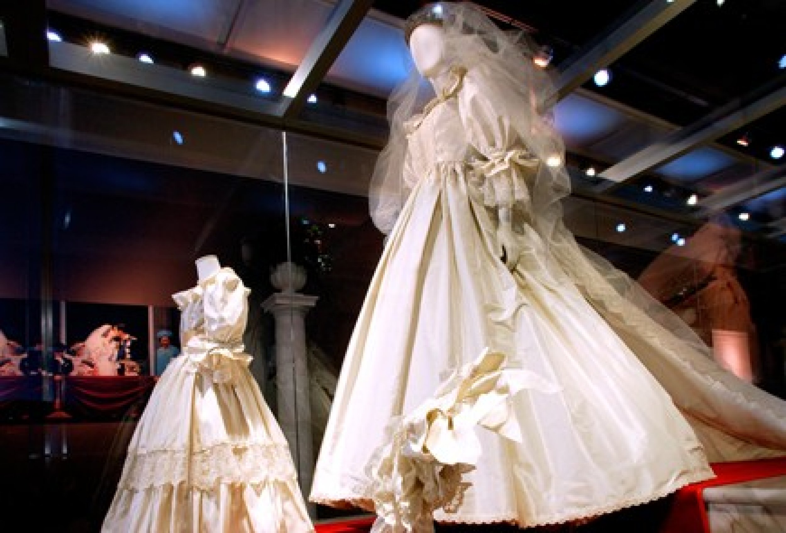 Nine Mall of America Galleries Chronicles the Life of Princess Diana