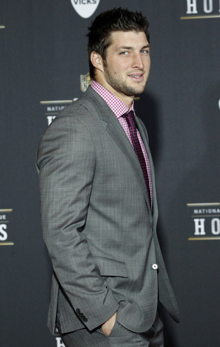 Is Tim Tebow dating Taylor Swift?