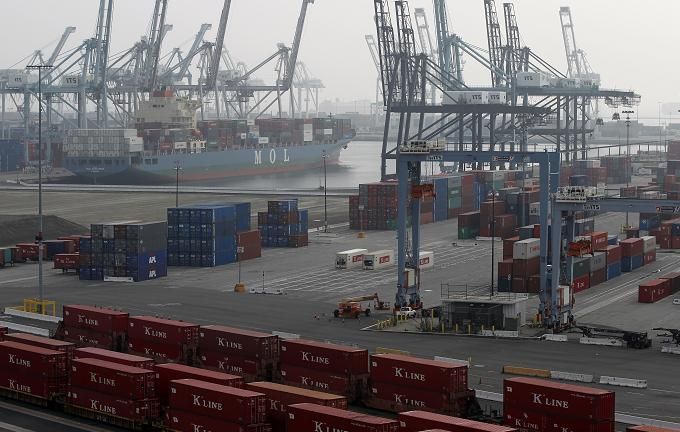 Longshoremen's Strike Of East And Gulf Coasts Averted After Container ...