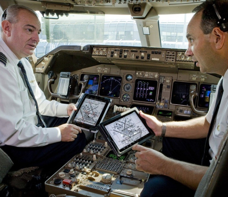 The U.S. Air Force plans to buy up to 18,000 iPads for its Air Mobility Command (AMC), replacing 70-pound flight bags with 1.3-pound Apple iPad 2s for the crews that fly cargo aircrafts.