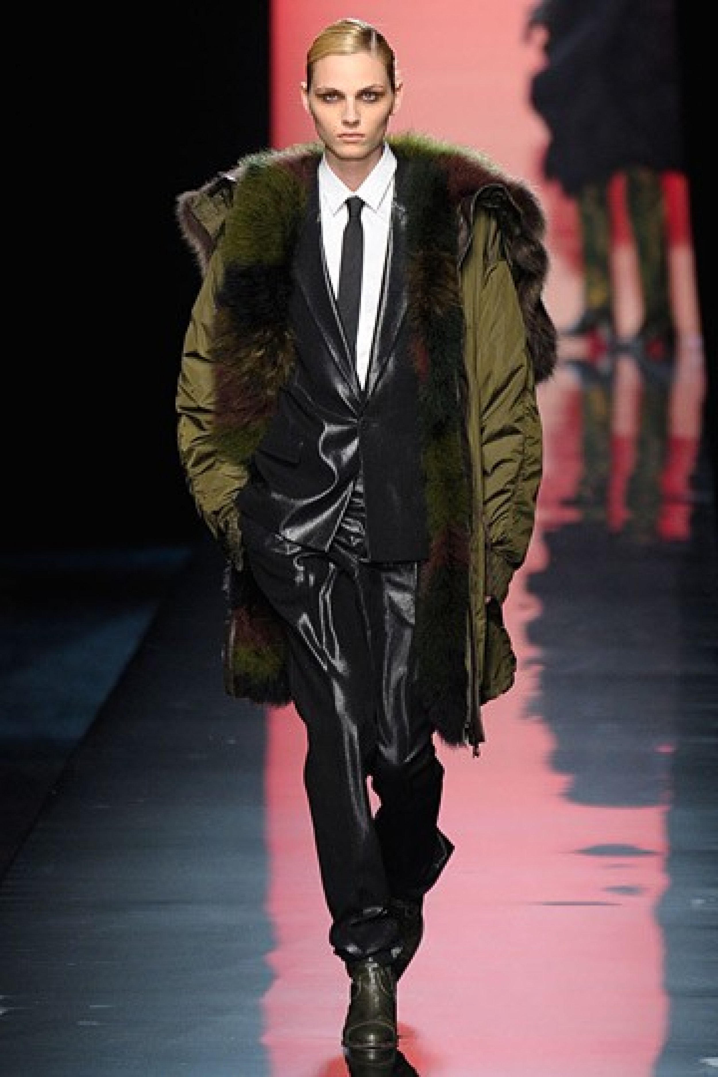 Andrej Pejic: Fashion’s Man of the Moment is a Cross-Dressing Bra Model ...