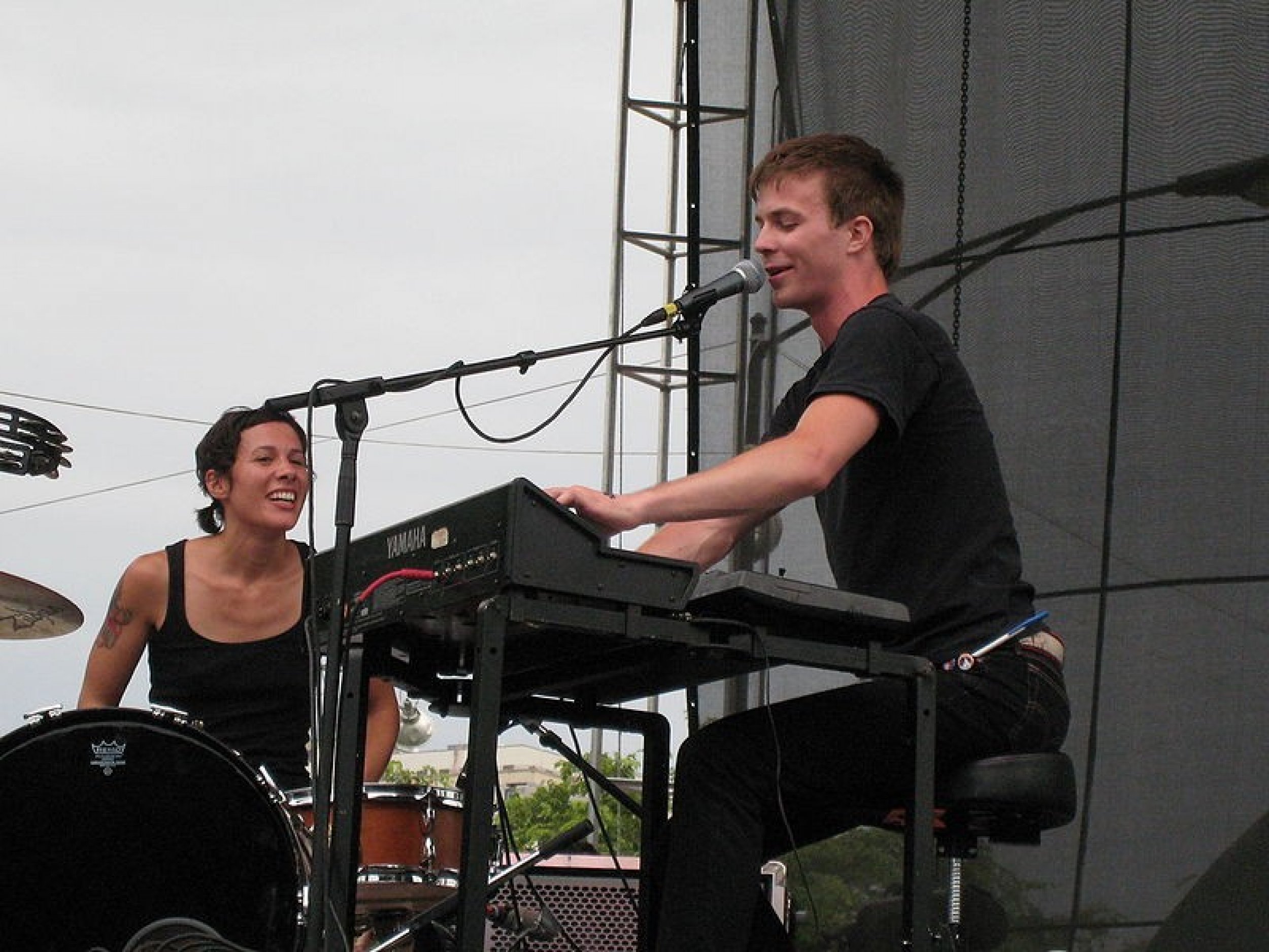 Matt and Kim playing together at Lollapalooza